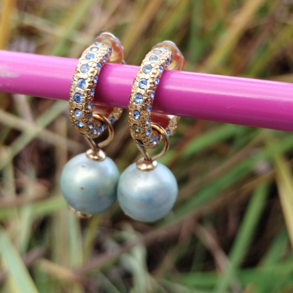 Chanel Vintage Earrings Coco Logo Motif Swing Pale Blue Rhinestone Gold Plated - Picture 12 of 12